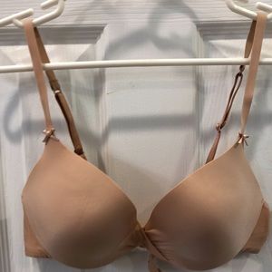 Victoria’s Secret Plunge Push Up Bra